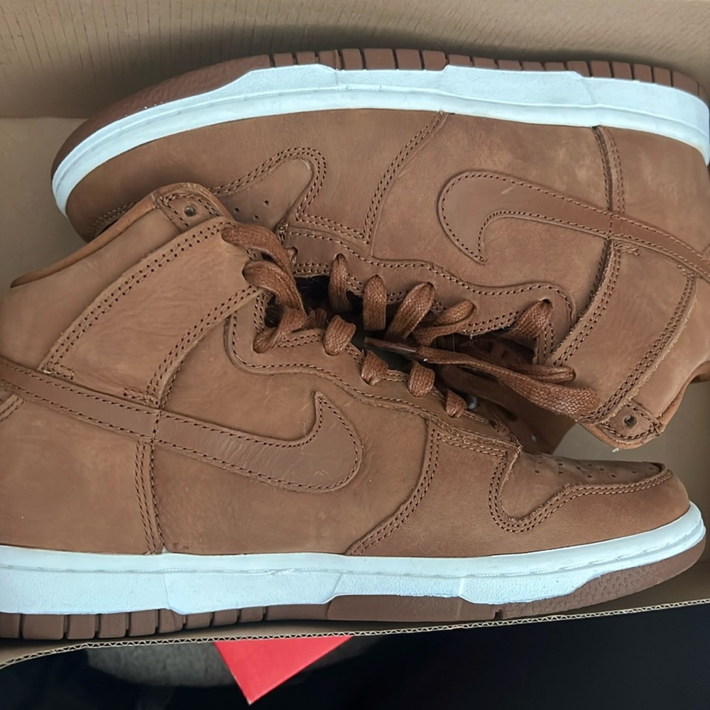 Nike Dunks - Pecan - image 1